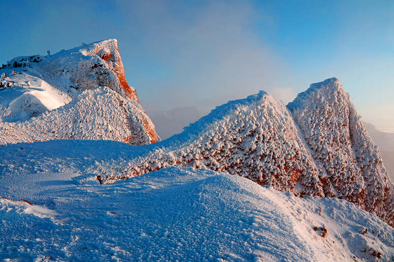 高鹏飞:长白山"峰之骄子 雪之魂"摄影