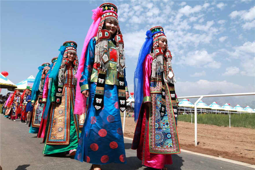 蒙古族部落服饰代表队